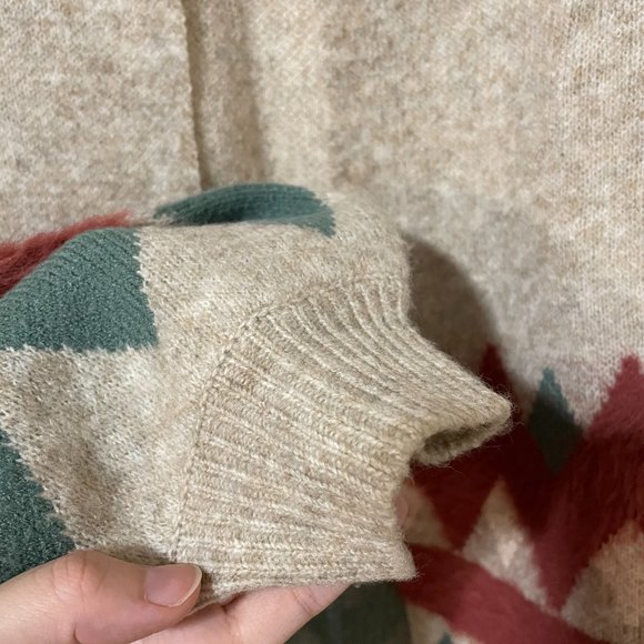 NEW Olive & Leaf Fuzzy Sweater Cardigan Red Green Beige Women US Size Small - Picture 5 of 6